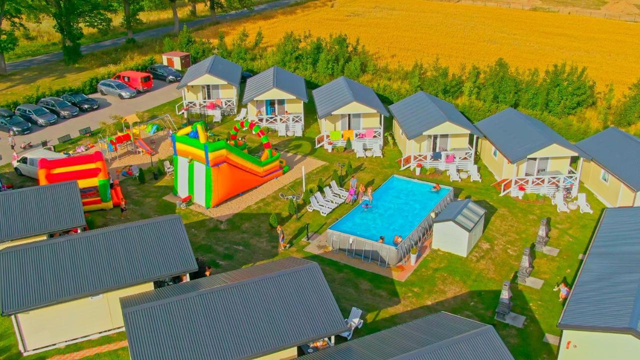 Вилла Holiday Camp Сарбиново Экстерьер фото